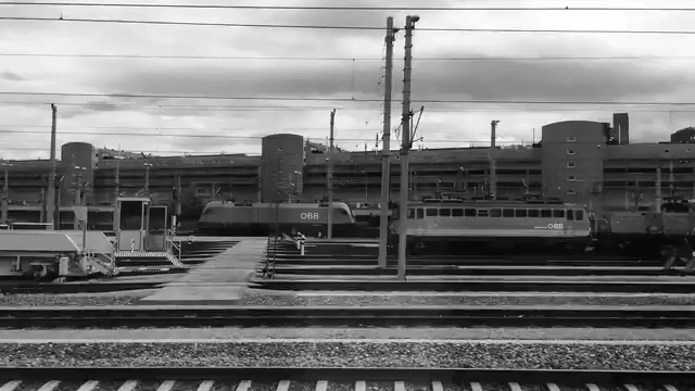 How to generate positive reviews