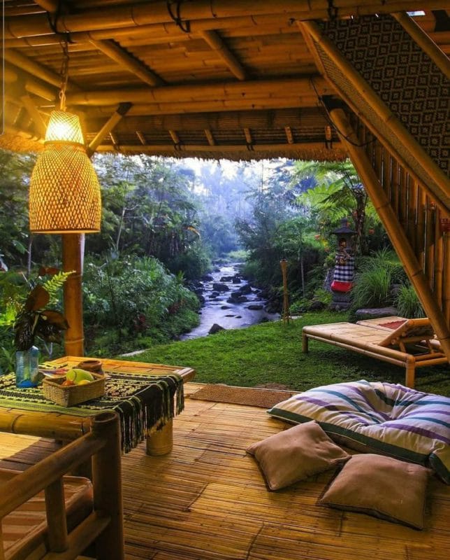 Waking-up-in-Paradise-Baly