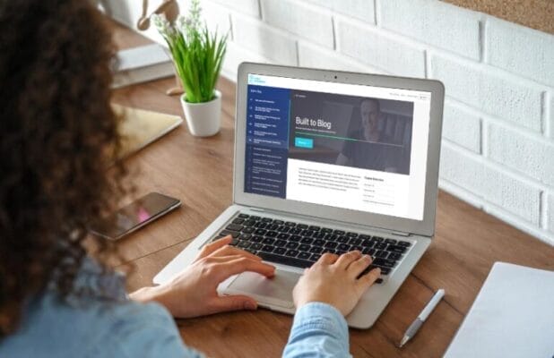 Download Ryan Robinson – Built To Blog